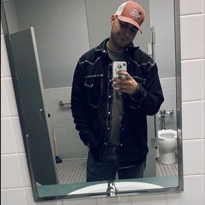 Meet your Posher, Tanner